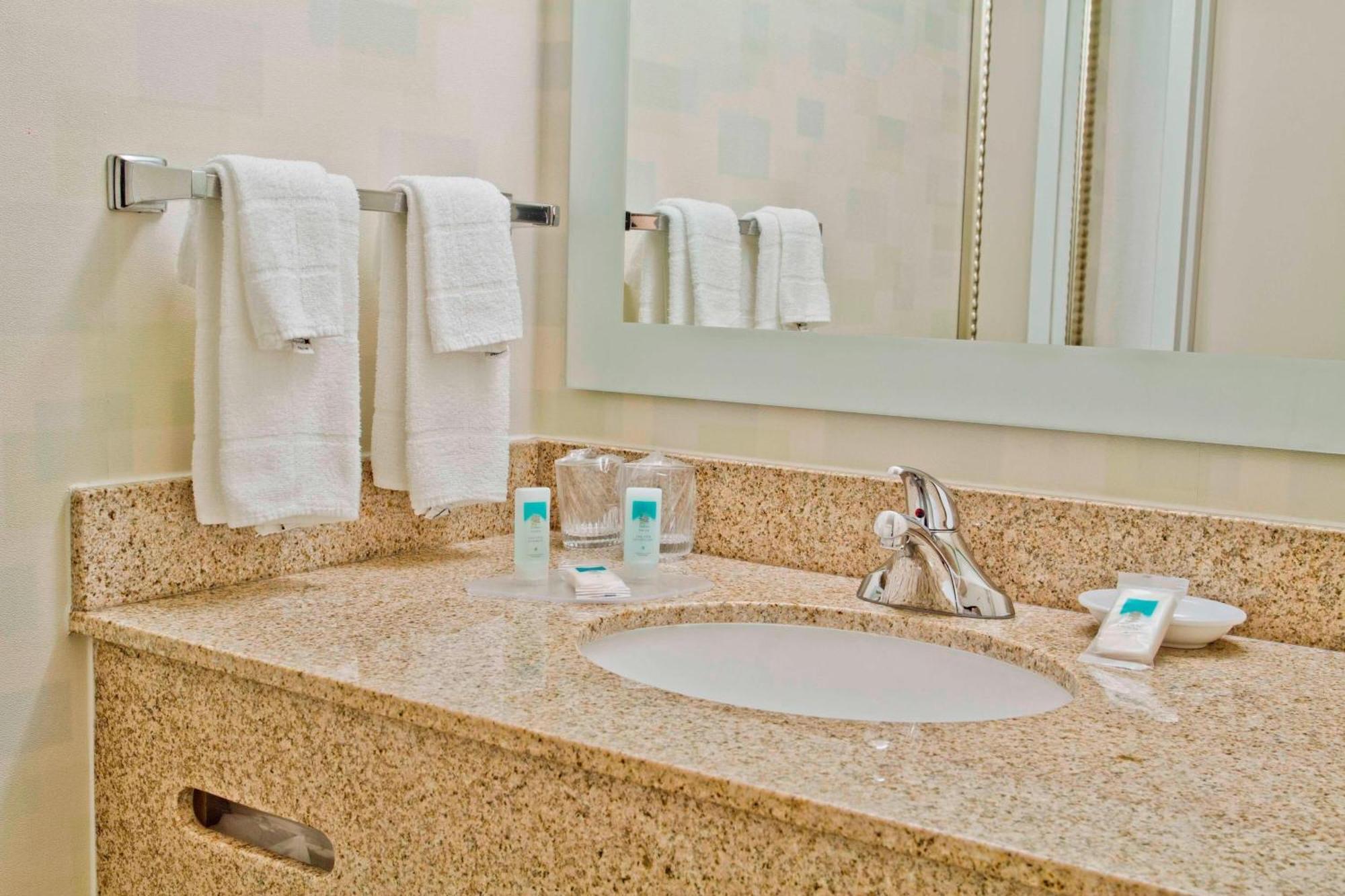 Springhill Suites By Marriott Charlotte Airport Buitenkant foto